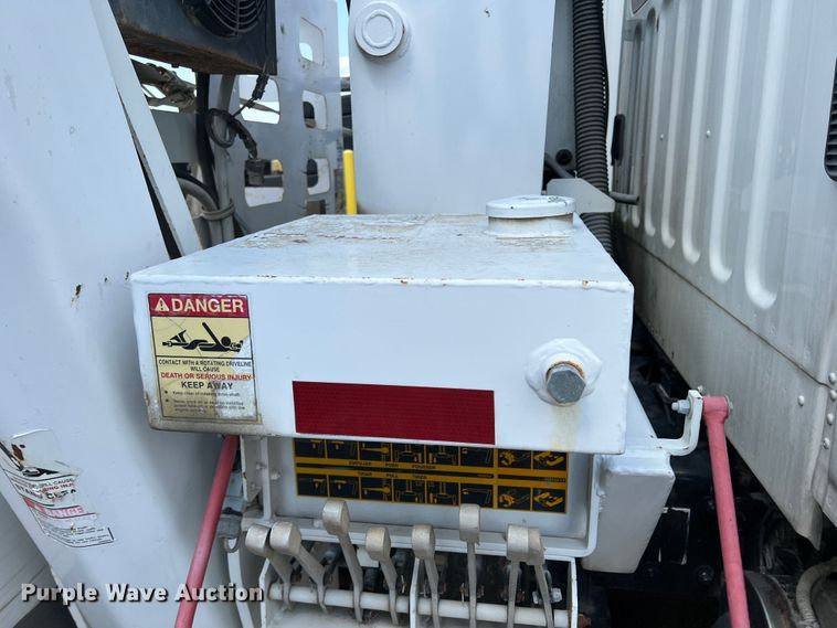 image for item MQ9817 2012 Freightliner Business Class M2 106  crane truck