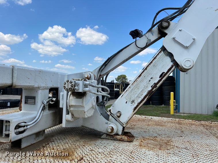 image for item MQ9817 2012 Freightliner Business Class M2 106  crane truck