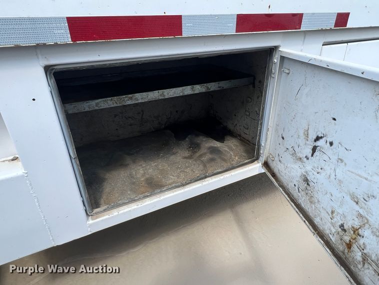 image for item MQ9817 2012 Freightliner Business Class M2 106  crane truck