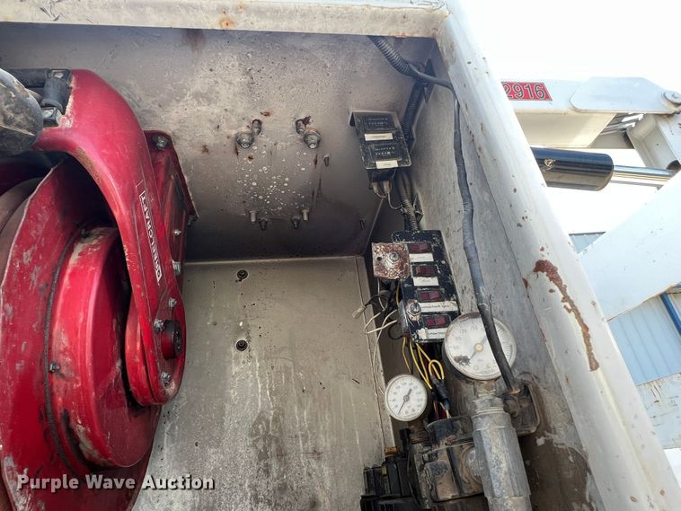 image for item MQ9817 2012 Freightliner Business Class M2 106  crane truck