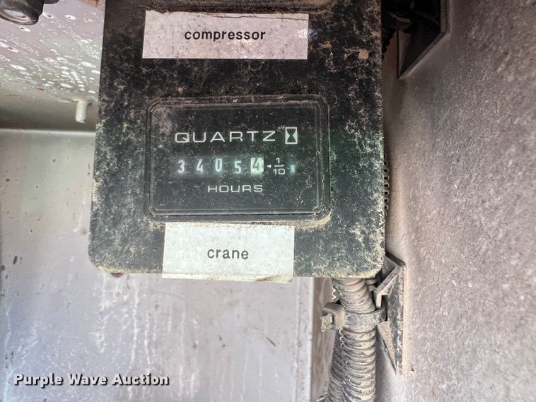 image for item MQ9817 2012 Freightliner Business Class M2 106  crane truck