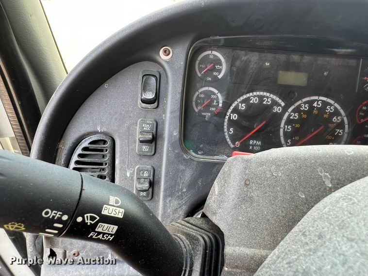 image for item MQ9817 2012 Freightliner Business Class M2 106  crane truck