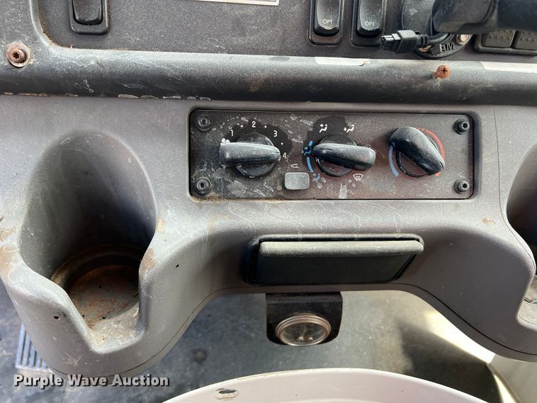 image for item MQ9817 2012 Freightliner Business Class M2 106  crane truck