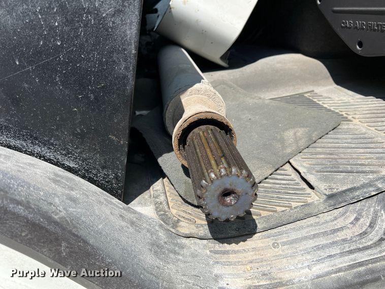 image for item MQ9817 2012 Freightliner Business Class M2 106  crane truck