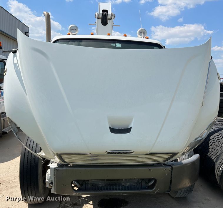 image for item MQ9817 2012 Freightliner Business Class M2 106  crane truck