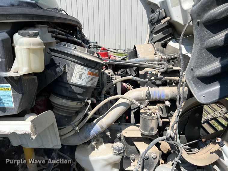 image for item MQ9817 2012 Freightliner Business Class M2 106  crane truck