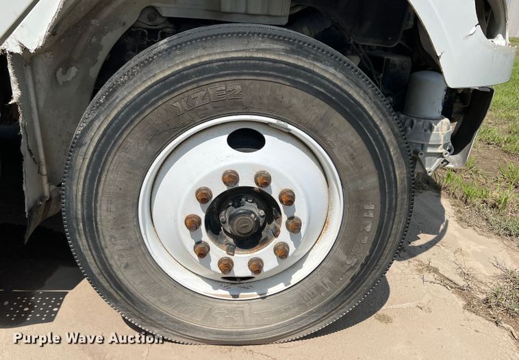 image for item MQ9817 2012 Freightliner Business Class M2 106  crane truck