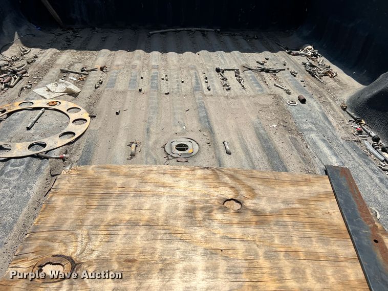 image for item MQ9818 2011 Ford F250 Super Duty  Ext. Cab pickup truck