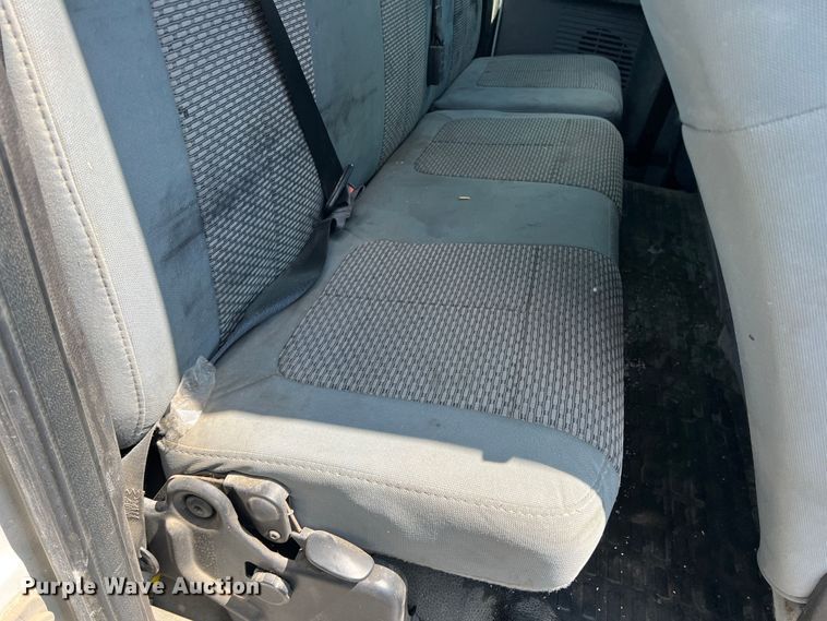 image for item MQ9818 2011 Ford F250 Super Duty  Ext. Cab pickup truck