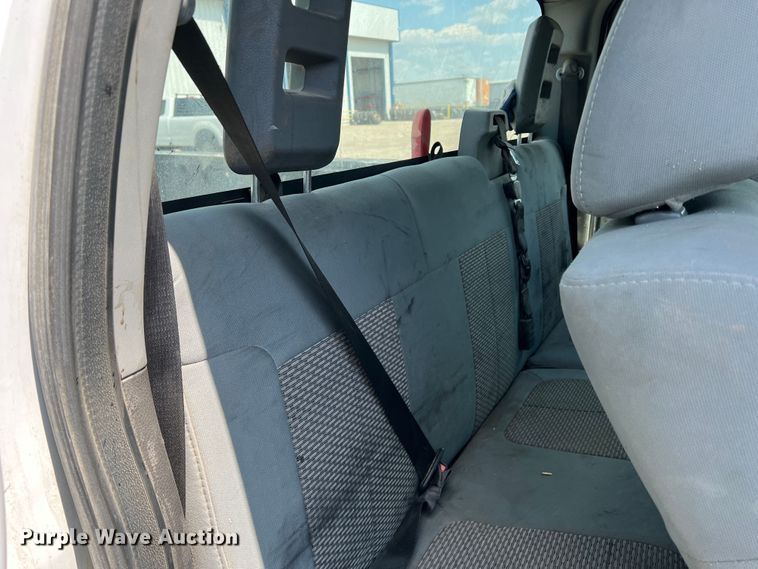 image for item MQ9818 2011 Ford F250 Super Duty  Ext. Cab pickup truck