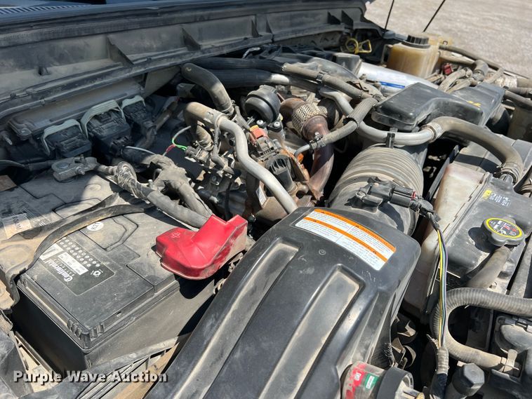 image for item MQ9818 2011 Ford F250 Super Duty  Ext. Cab pickup truck