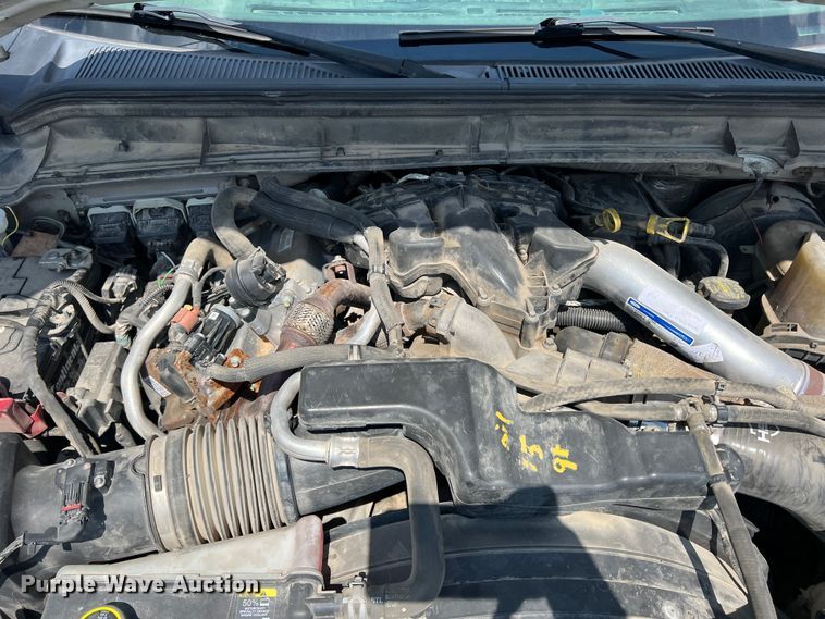 image for item MQ9818 2011 Ford F250 Super Duty  Ext. Cab pickup truck