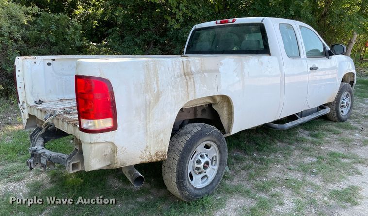 image for item MR9339 2013 GMC Sierra 2500HD  pickup truck