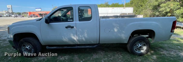 image for item MR9339 2013 GMC Sierra 2500HD  pickup truck