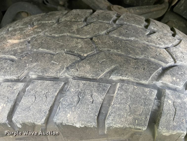 image for item MR9339 2013 GMC Sierra 2500HD  pickup truck