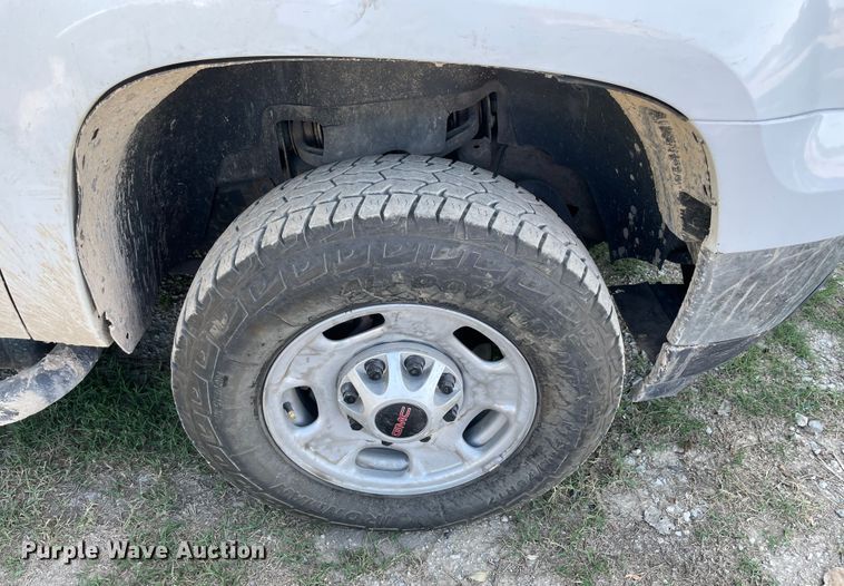 image for item MR9339 2013 GMC Sierra 2500HD  pickup truck