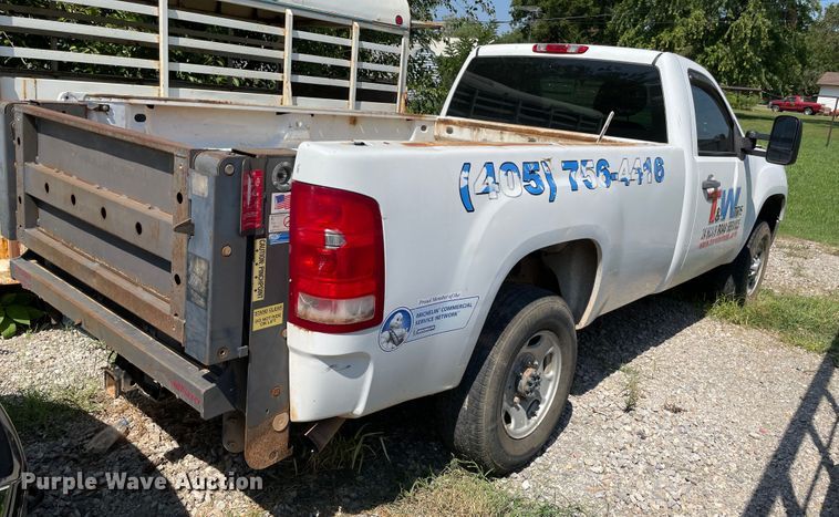 image for item MR9341 2013 GMC Sierra 2500HD  pickup truck