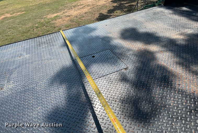 image for item MR9344 CM RD-04978434SD  flatbed