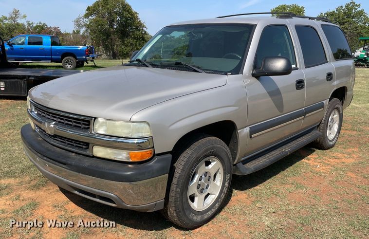 image for item MR9346 2004 Chevrolet Tahoe  SUV