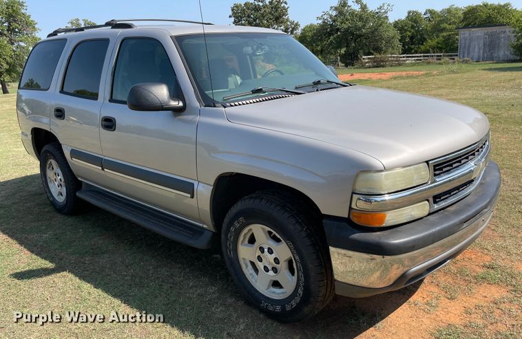 image for item MR9346 2004 Chevrolet Tahoe  SUV