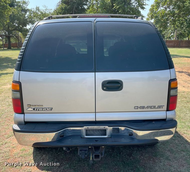 image for item MR9346 2004 Chevrolet Tahoe  SUV