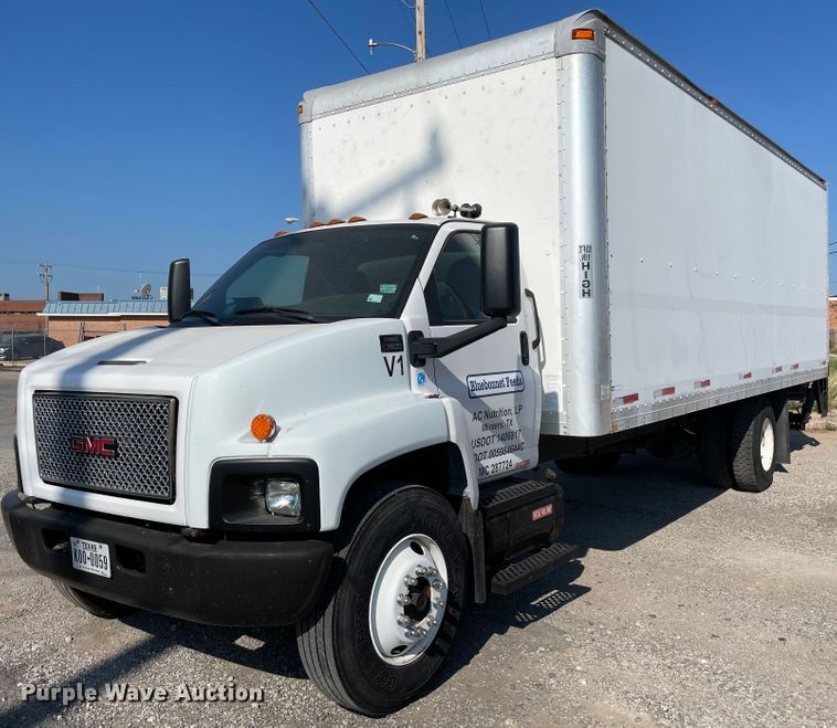 image for item MR9356 2007 GMC C7500  box truck