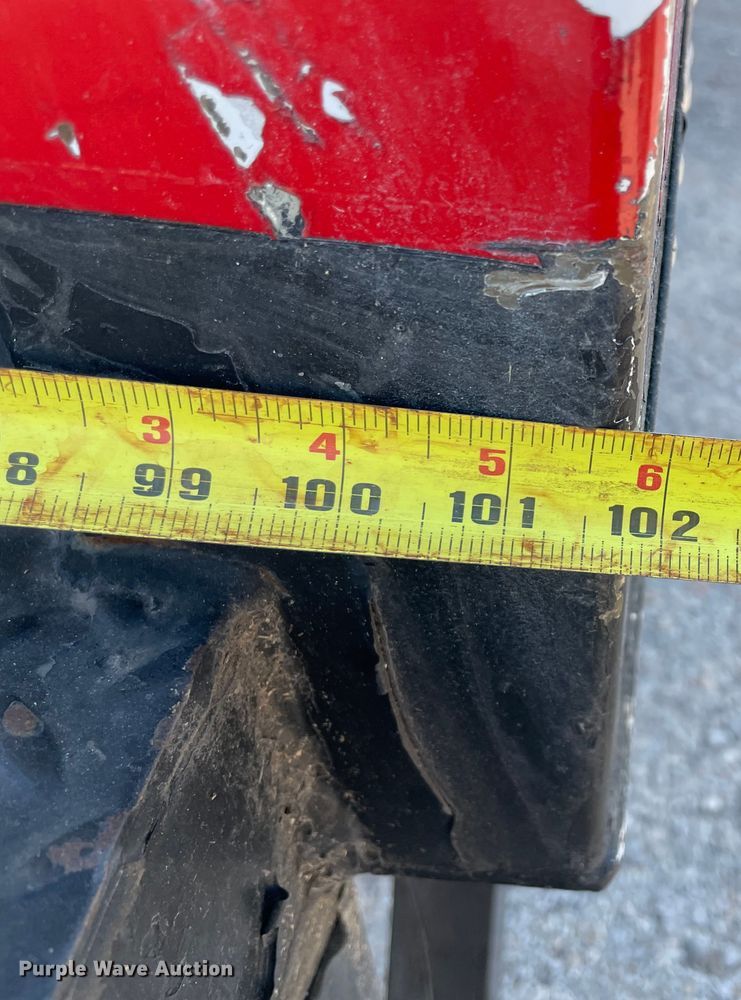 image for item MR9356 2007 GMC C7500  box truck