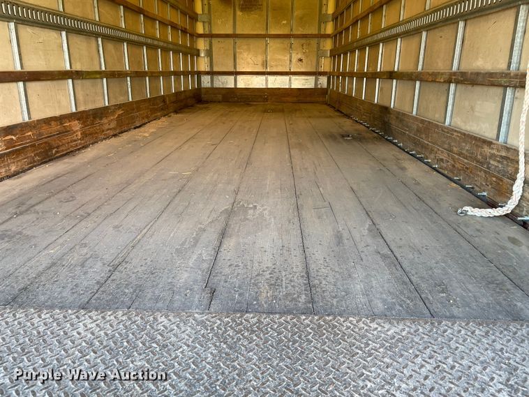 image for item MR9356 2007 GMC C7500  box truck