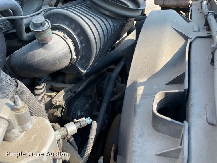 image for item MR9356 2007 GMC C7500  box truck