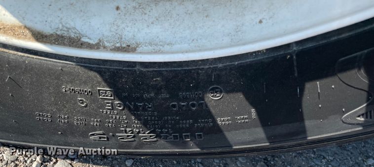 image for item MR9356 2007 GMC C7500  box truck