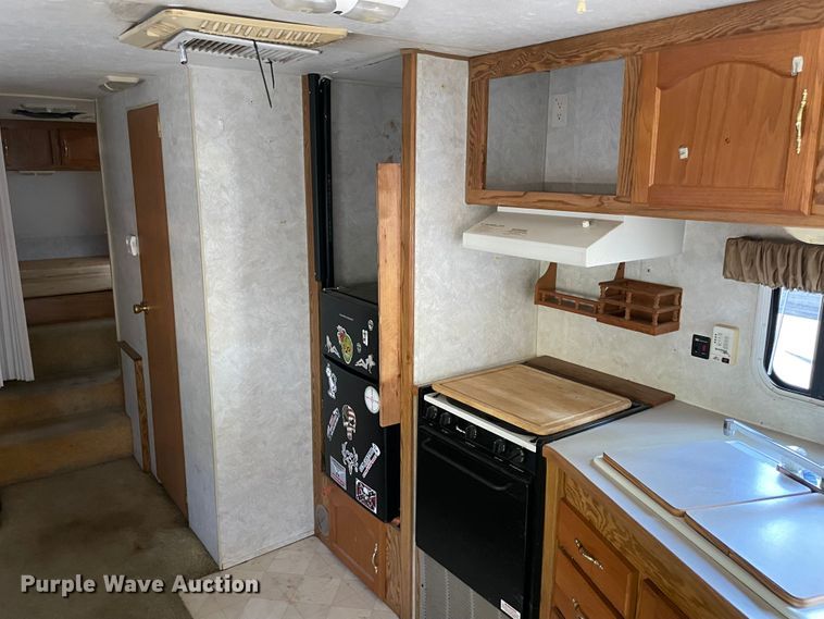 image for item MR9377 2000 Sportsman  camper