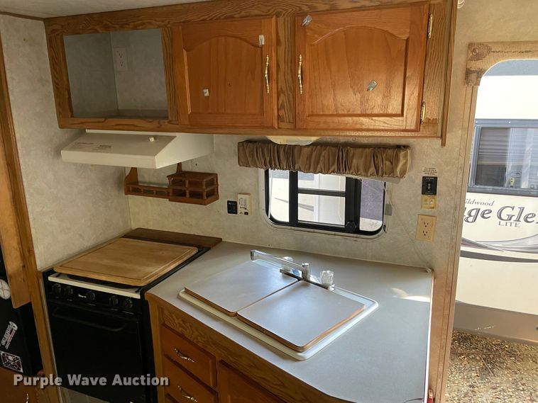 image for item MR9377 2000 Sportsman  camper