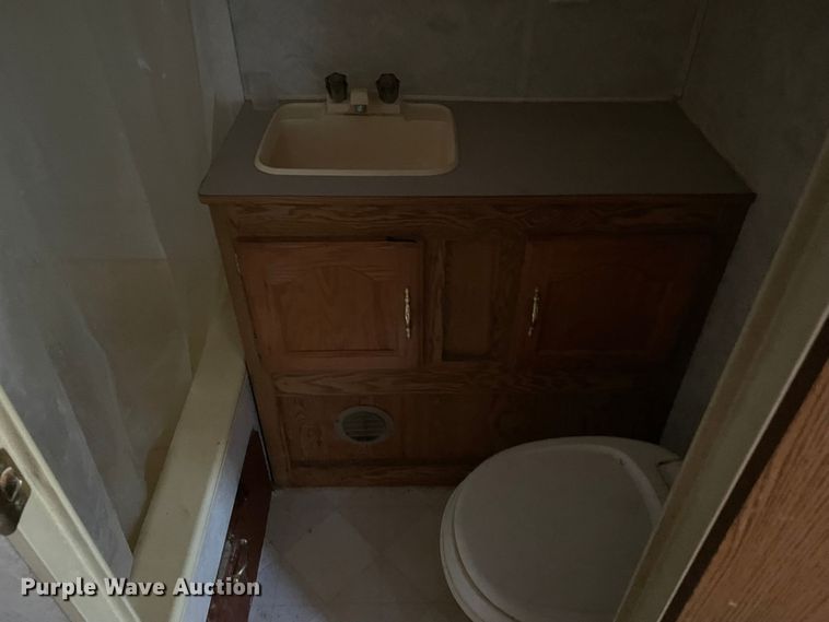 image for item MR9377 2000 Sportsman  camper