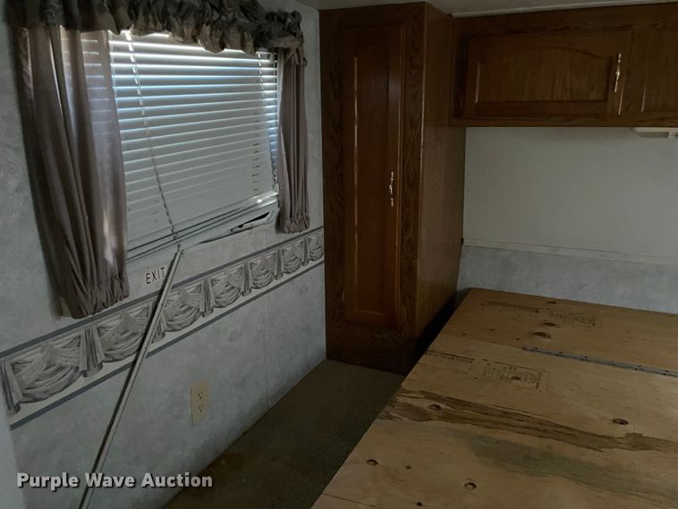 image for item MR9377 2000 Sportsman  camper