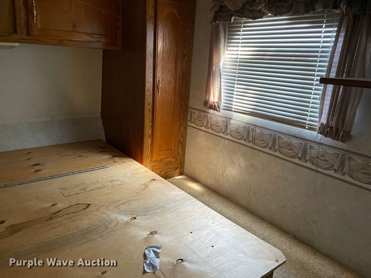 image for item MR9377 2000 Sportsman  camper