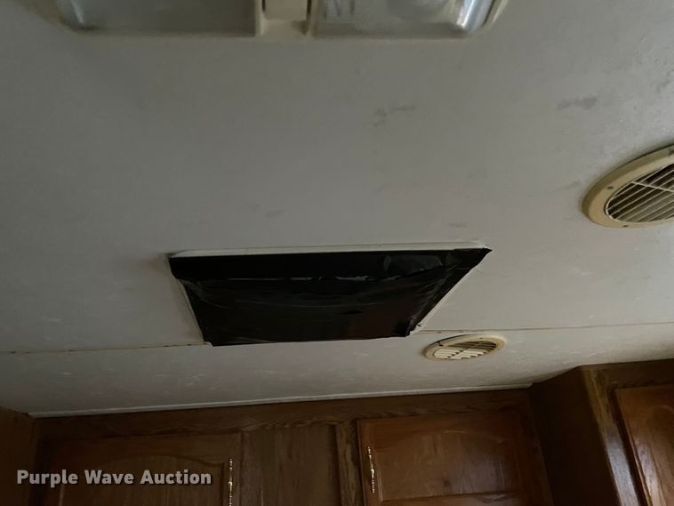 image for item MR9377 2000 Sportsman  camper