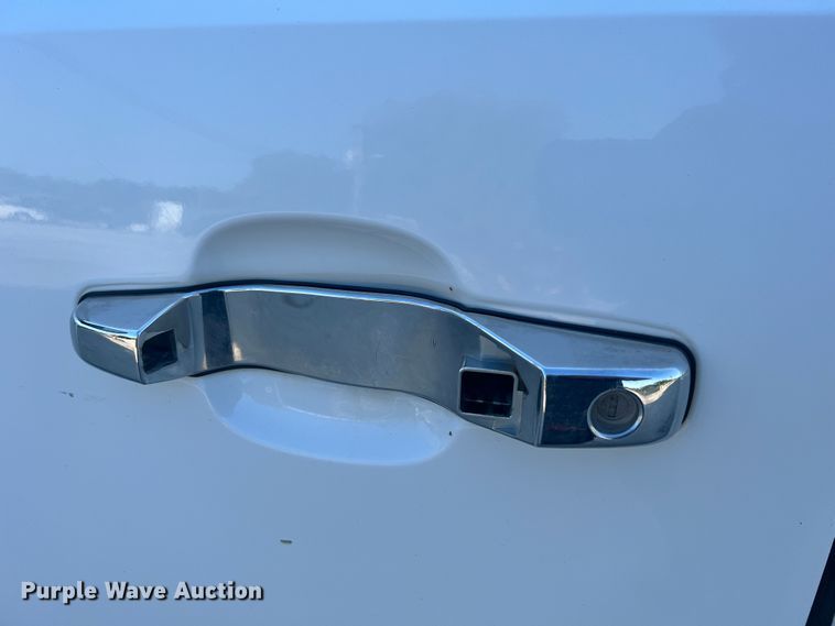 image for item MR9804 2008 Chevrolet Silverado 1500  Ext. Cab pickup truck