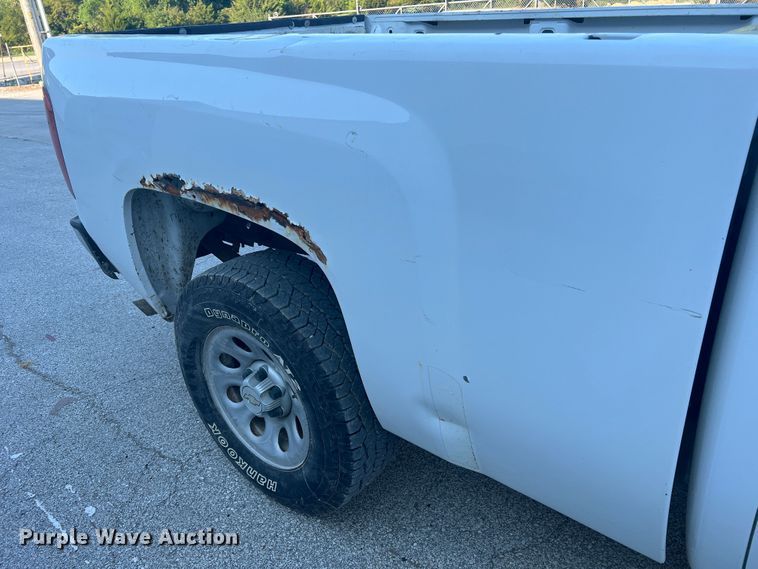image for item MR9804 2008 Chevrolet Silverado 1500  Ext. Cab pickup truck