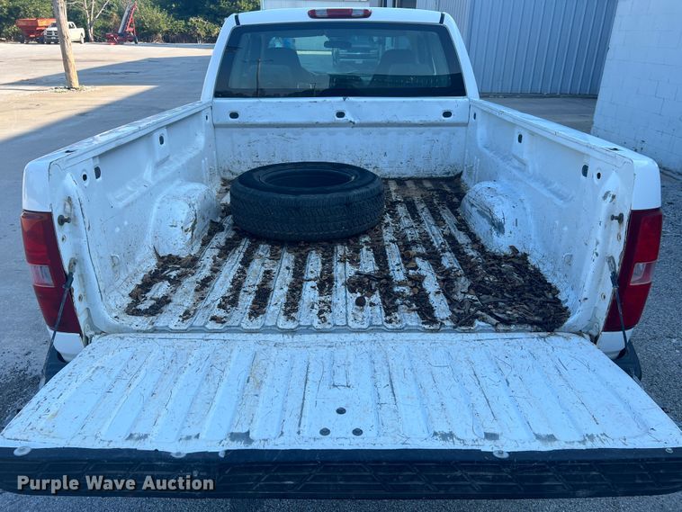 image for item MR9804 2008 Chevrolet Silverado 1500  Ext. Cab pickup truck