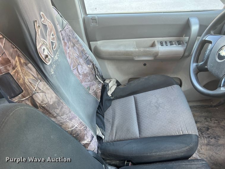 image for item MR9804 2008 Chevrolet Silverado 1500  Ext. Cab pickup truck