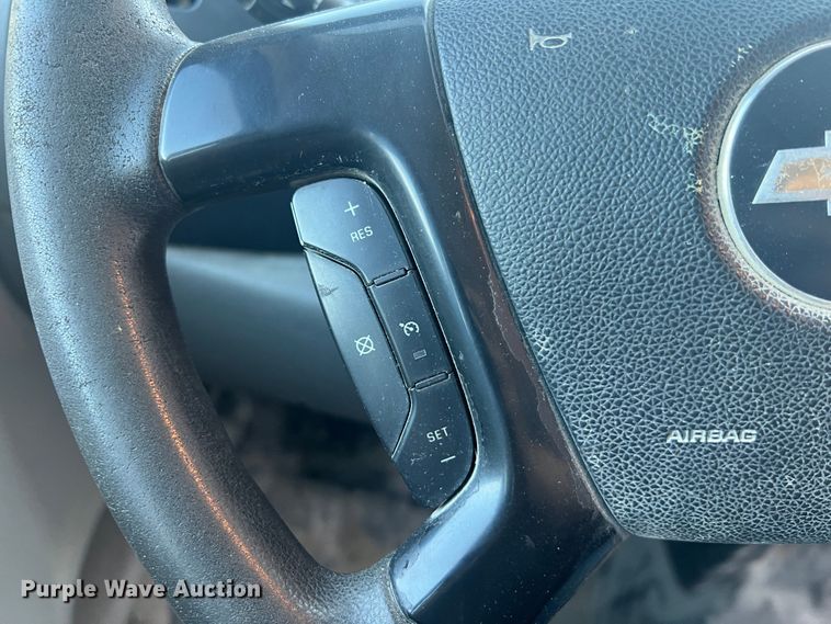 image for item MR9804 2008 Chevrolet Silverado 1500  Ext. Cab pickup truck