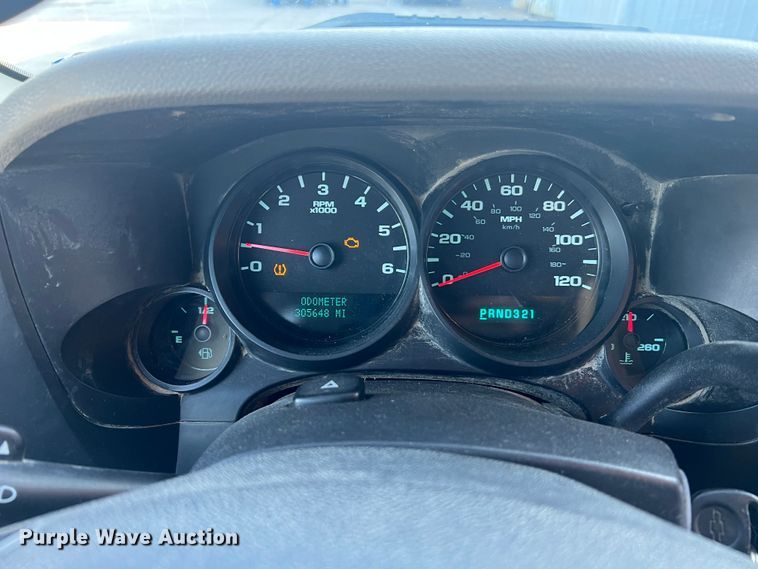 image for item MR9804 2008 Chevrolet Silverado 1500  Ext. Cab pickup truck