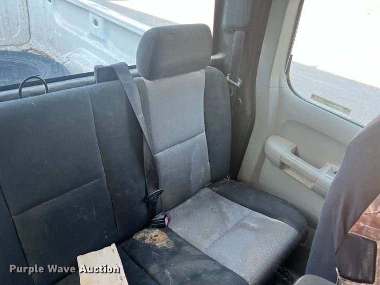 image for item MR9804 2008 Chevrolet Silverado 1500  Ext. Cab pickup truck