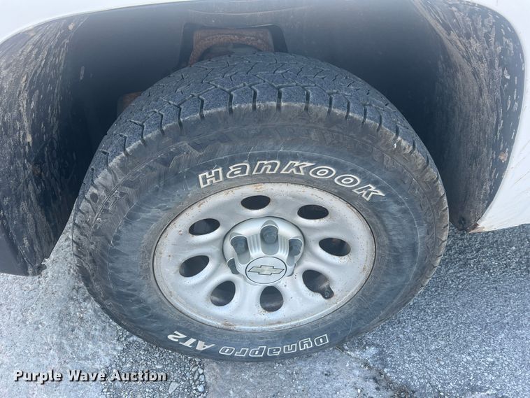 image for item MR9804 2008 Chevrolet Silverado 1500  Ext. Cab pickup truck