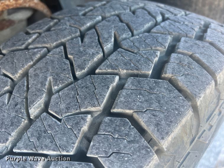 image for item MR9804 2008 Chevrolet Silverado 1500  Ext. Cab pickup truck