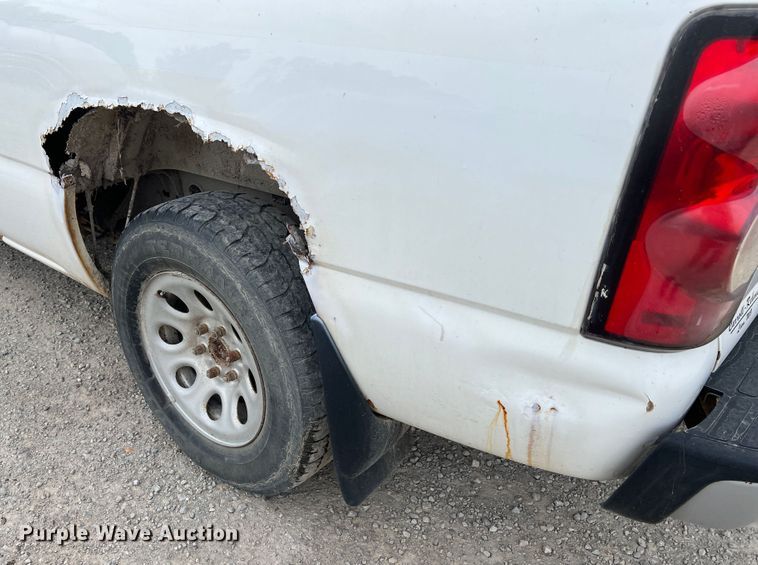 image for item MR9849 2005 Chevrolet Silverado  1500  Ext. Cab pickup truck