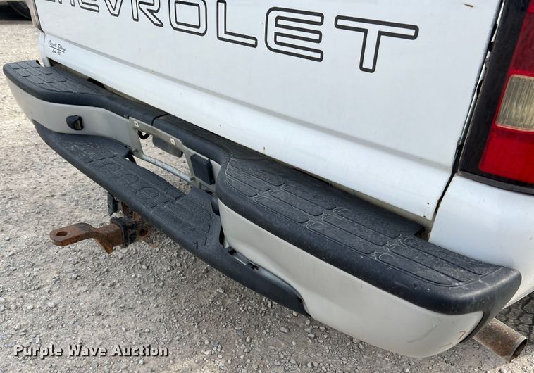 image for item MR9849 2005 Chevrolet Silverado  1500  Ext. Cab pickup truck