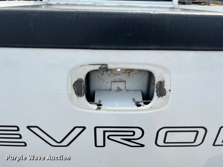 image for item MR9849 2005 Chevrolet Silverado  1500  Ext. Cab pickup truck