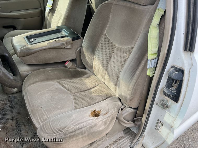 image for item MR9849 2005 Chevrolet Silverado  1500  Ext. Cab pickup truck