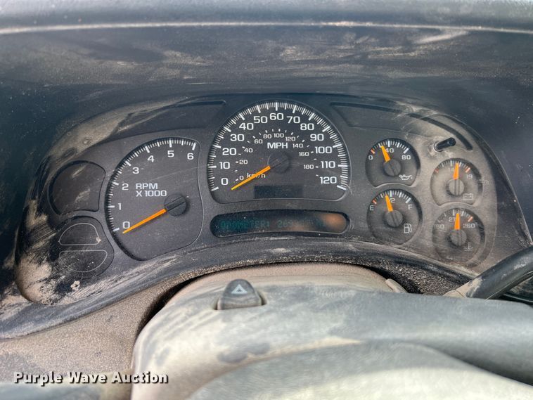 image for item MR9849 2005 Chevrolet Silverado  1500  Ext. Cab pickup truck